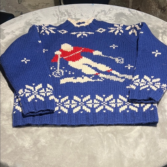 Lands' End Sweaters - Lands End vintage lambswool sweater. Woman’s size L 14-16.